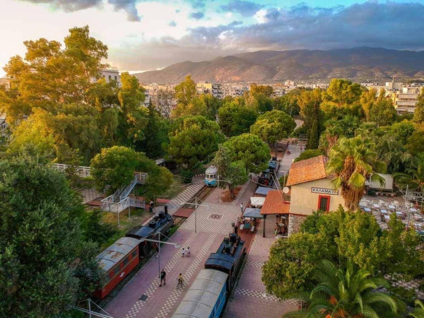 Uncover Kalamata'S Hidden Gem - Cosy City Nest Εξωτερικό φωτογραφία